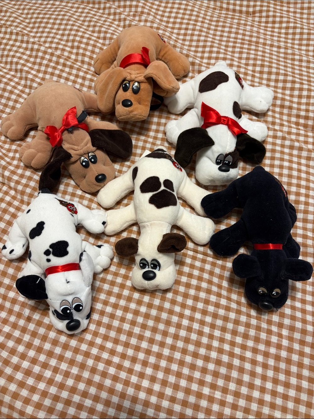Lot of Vintage 1980’s Pound Puppies Stuffed Animals
